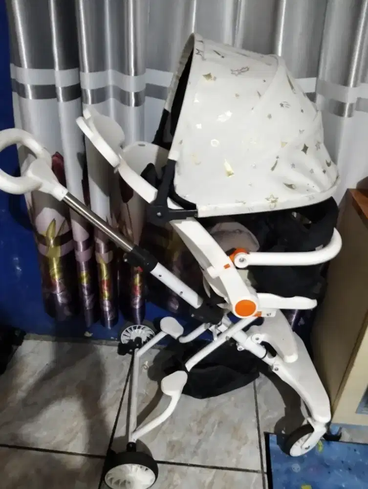 Stroler bayi baru dipakai sebntar