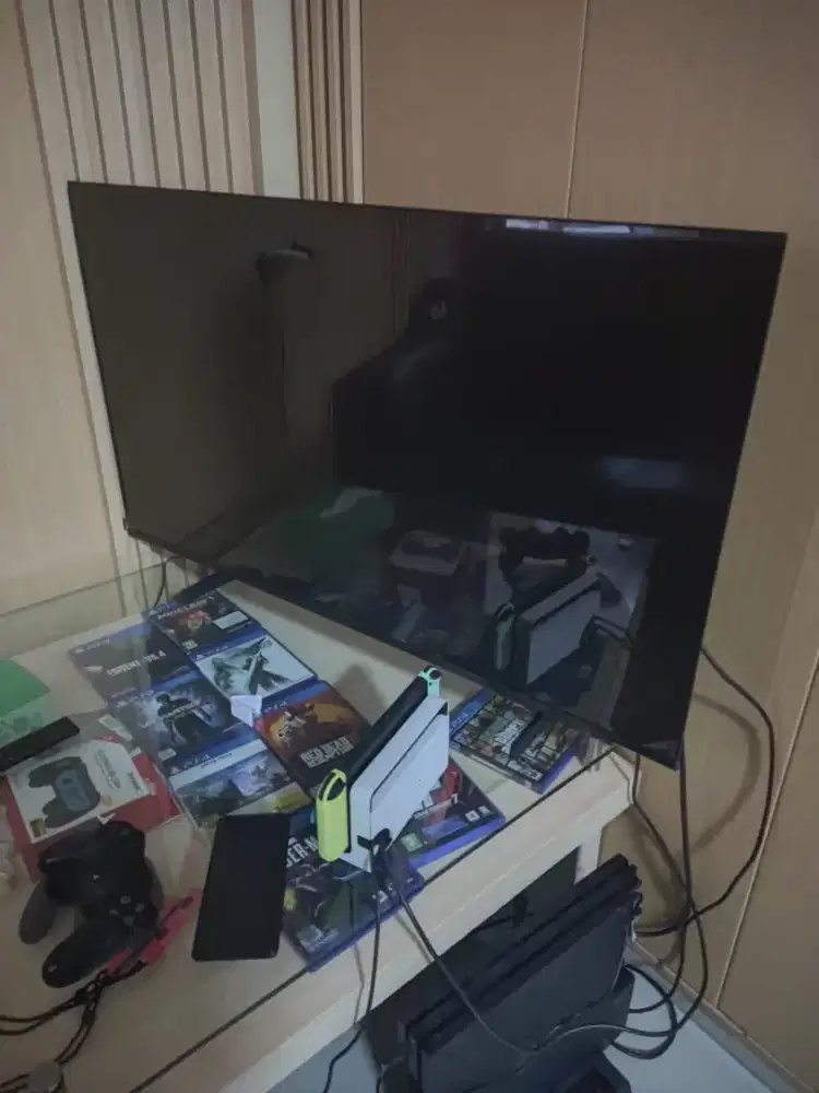 (Blank Rusak) TCL 43 Inch ex-service center no segel 43A20