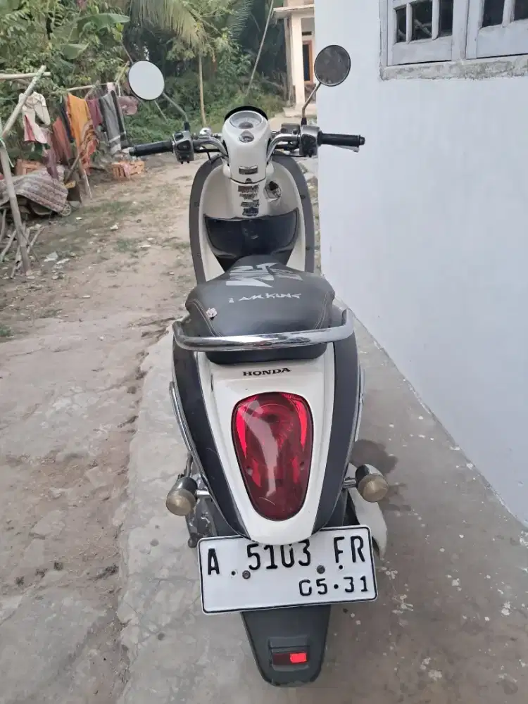 Scoopy karbu 2011