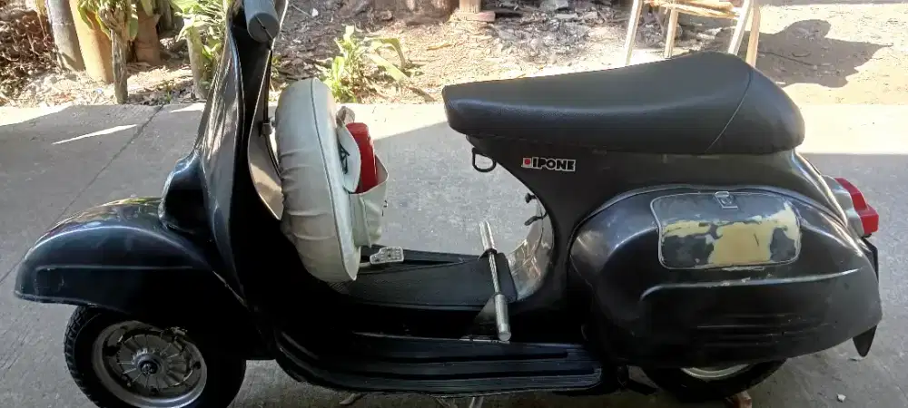 Vespa super sesuai foto iklan jual nih. Motor vespa murah