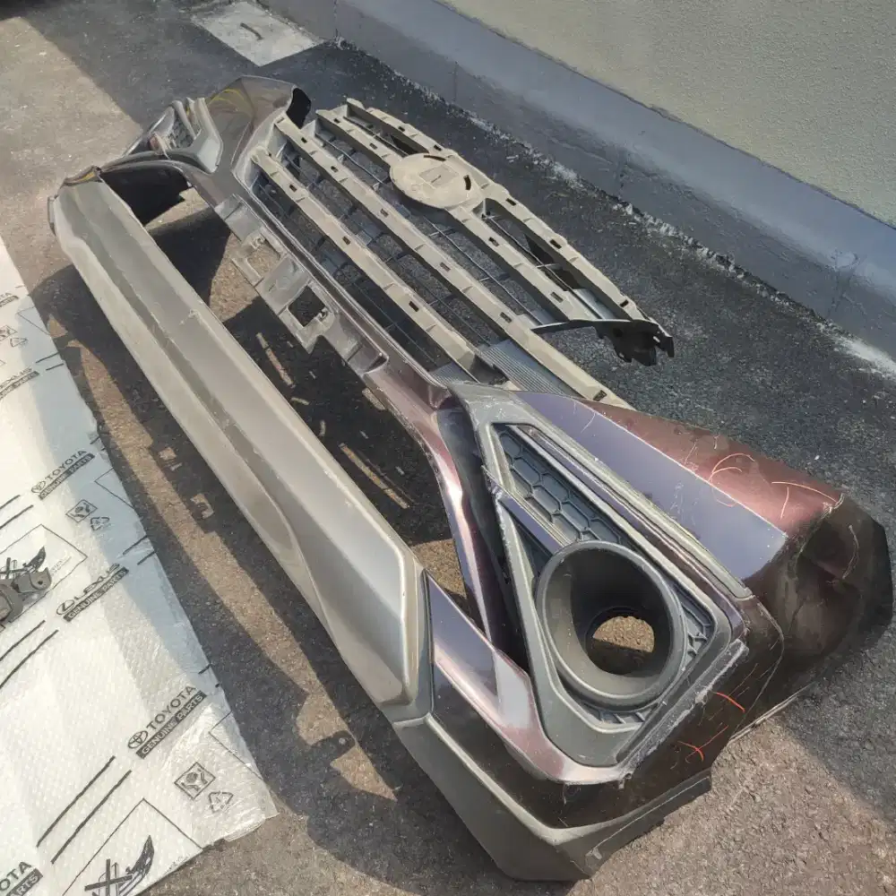 Bumper Dan Lampu Mobil Toyota Rush
