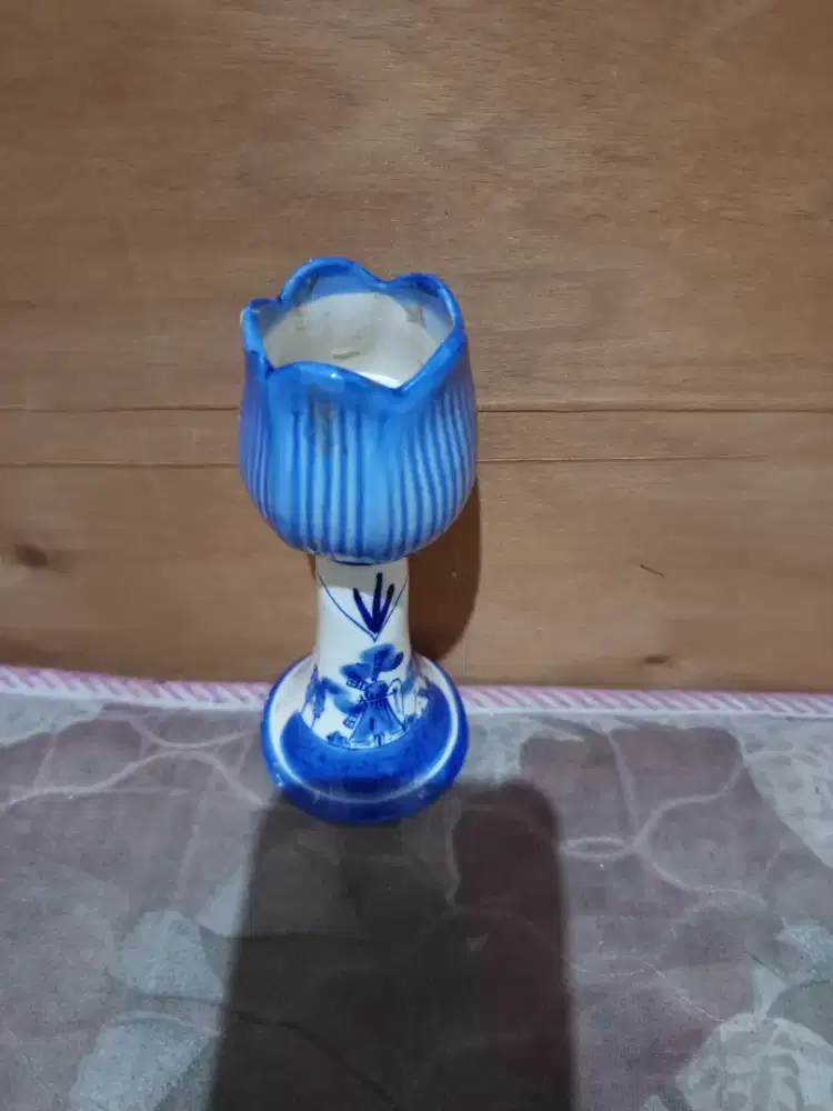 Guci keramik asli khas Belanda