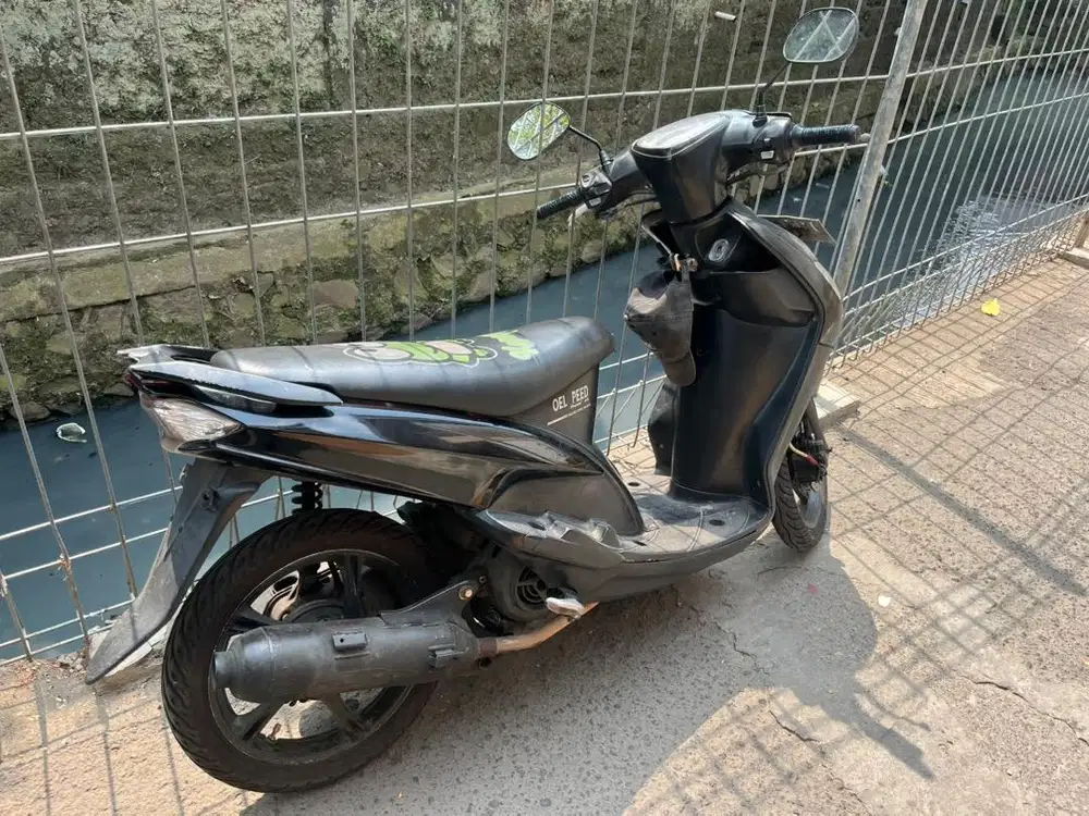 Jual santai motor mio sporty, pajak mati, surat2 cuman BPKB ajah,