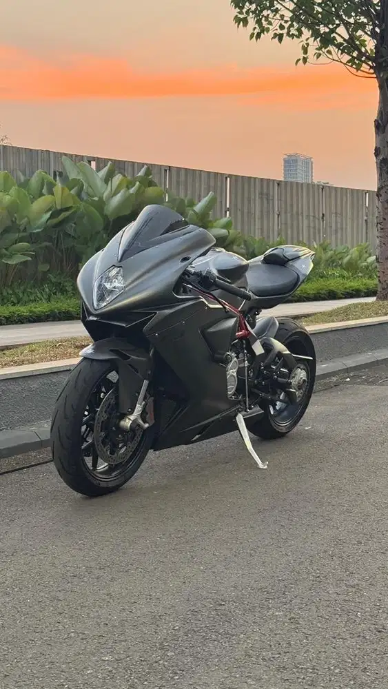 MV Agusta F3 675