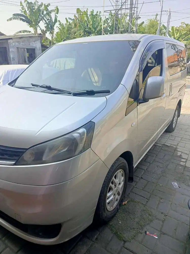Nissan Evalia 2012 Bensin