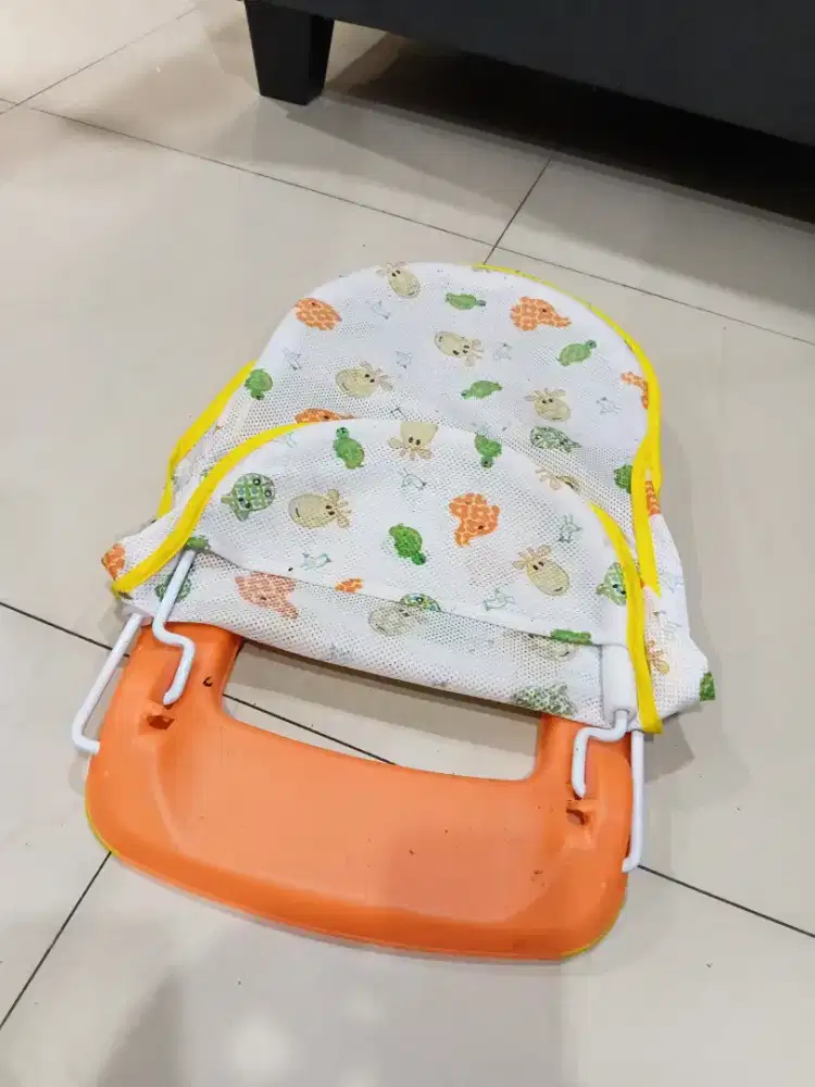 Baby seater good condotion