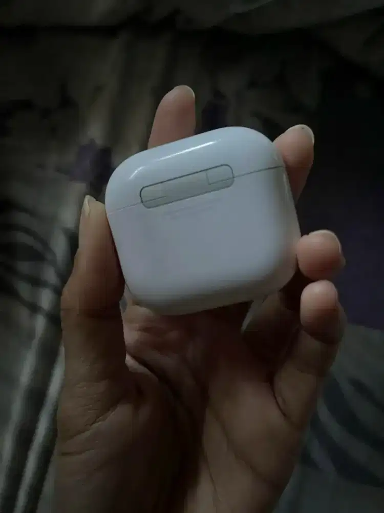 Jual AirPod 4 Apple