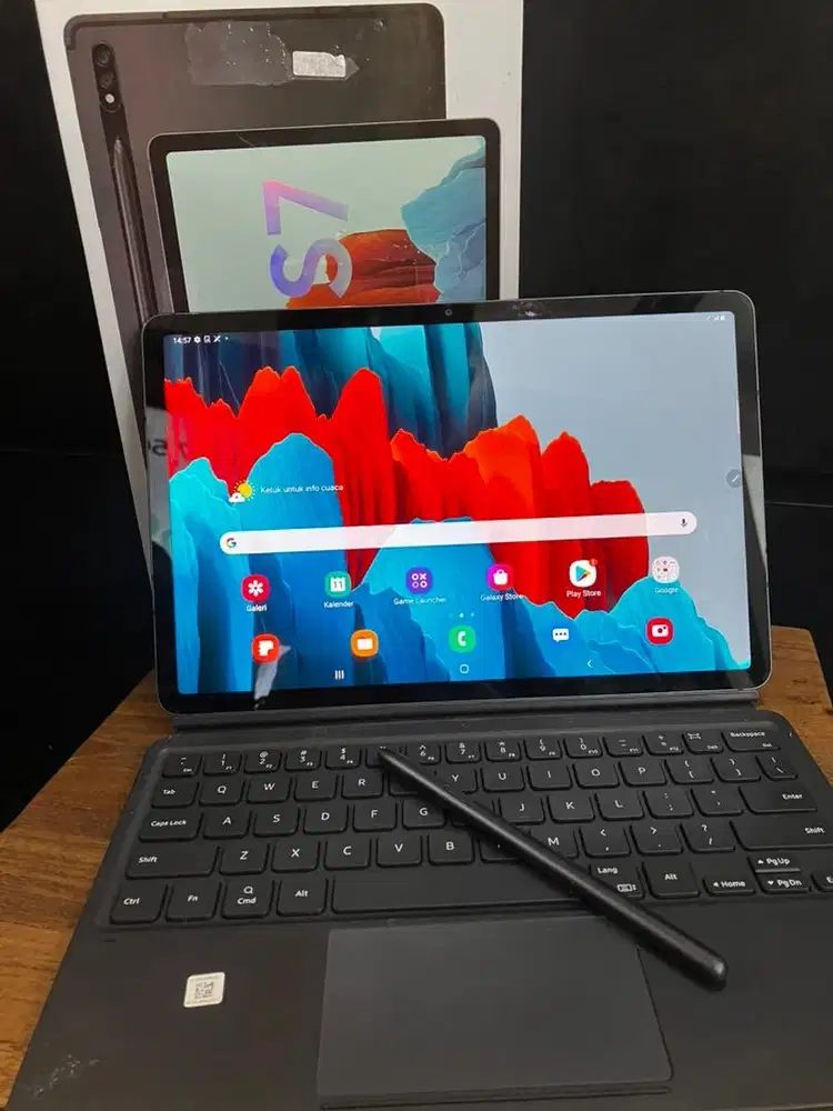 Samsung tab s7 6/128 bonus keyboard