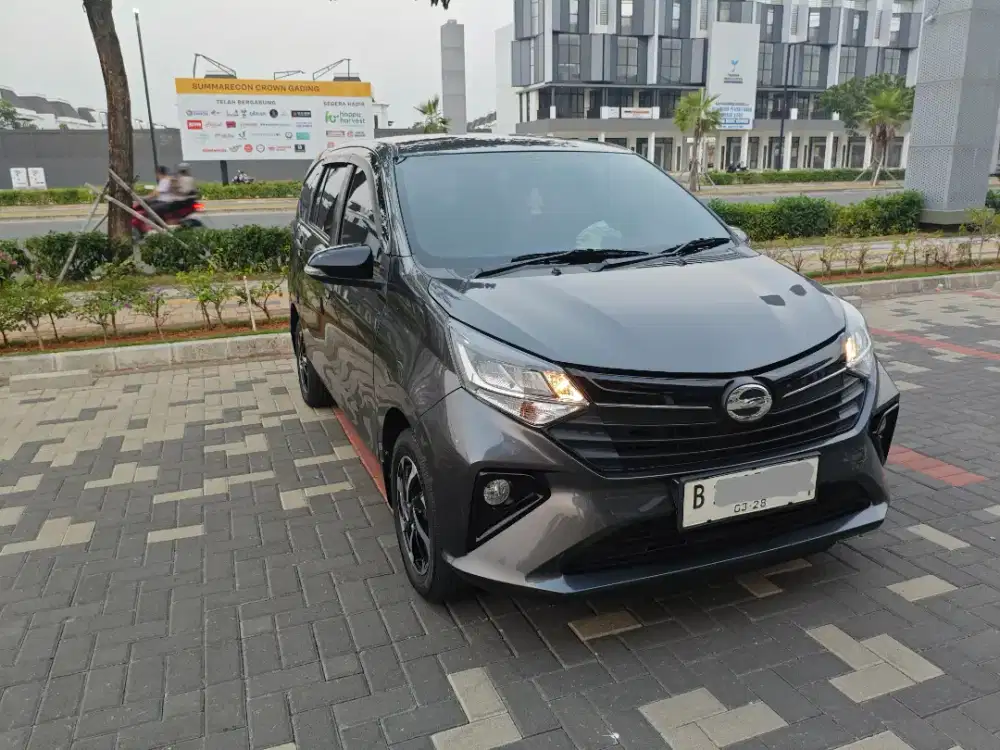 Daihatsu Sigra 1.2 R MT 2023 Abu-Abu Metalik