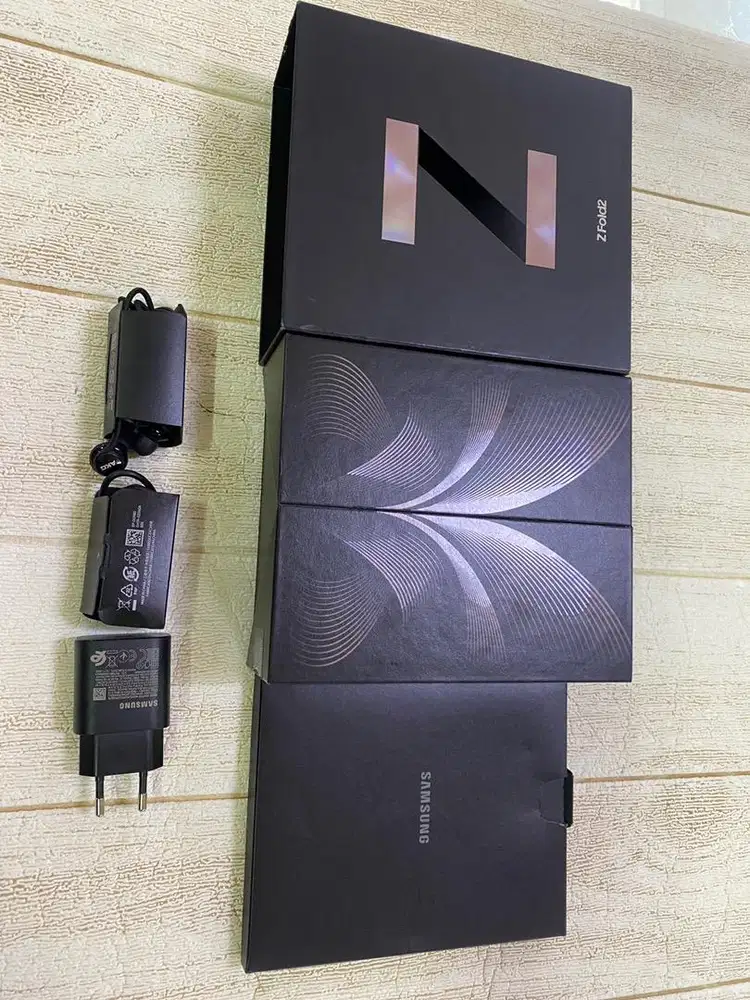 Samsung Z Fold2 12/256 LIKe NEW