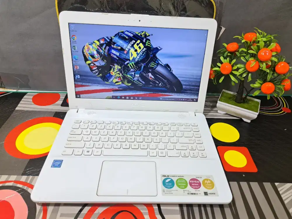 Laptop asus X441N putih normal semua siap pakai lancar