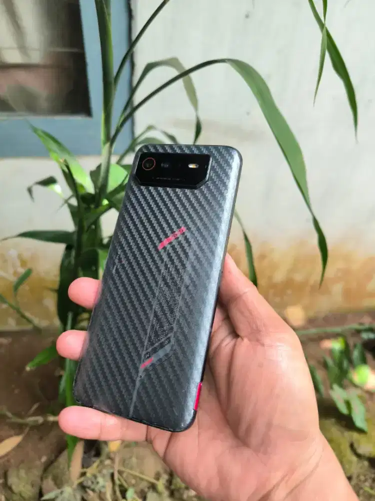 Asus ROG 6 8/256