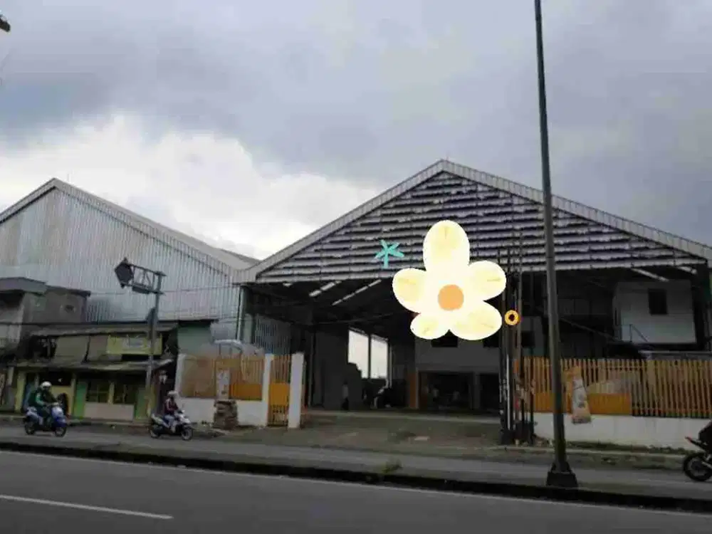 Disewakan Gudang sangat strategis, siap pakai di Cimandala Cibinong.pinggir Jalan raya utama.