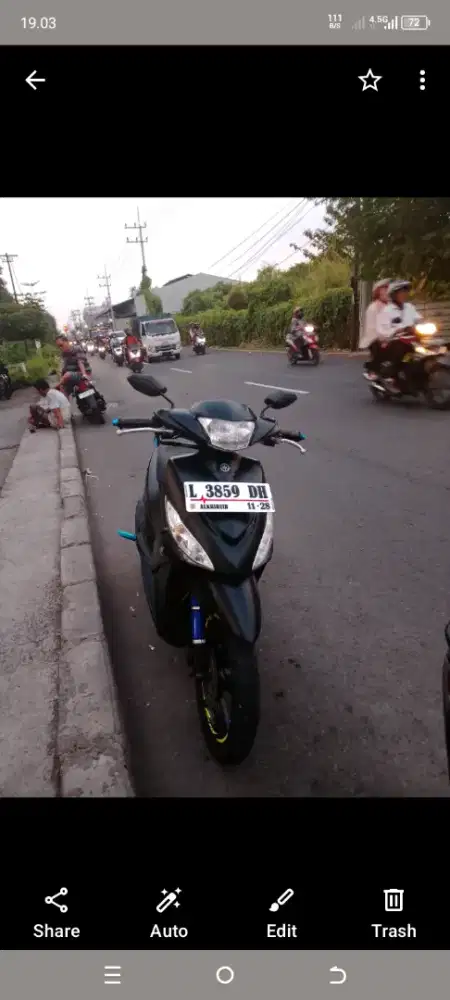 Mio j 2013 putih biru