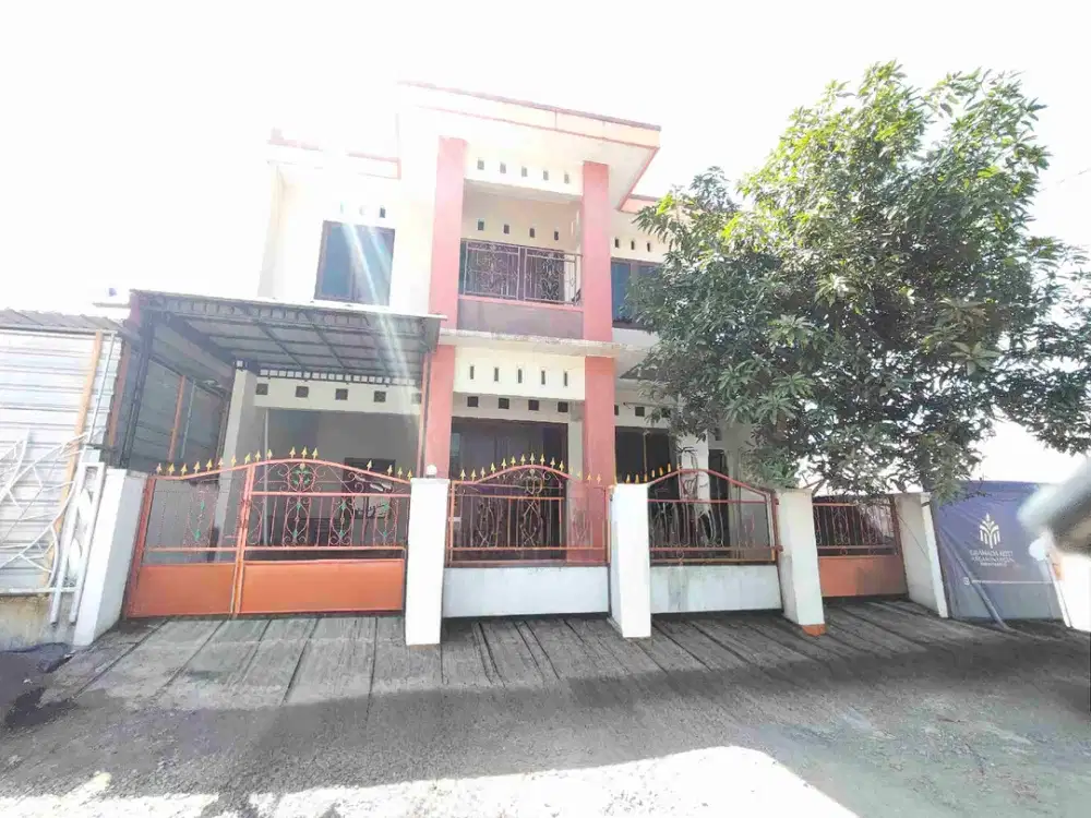 Rumah mewah 2 lantai perum dekat GOR, kampus Unsoed Purwokerto