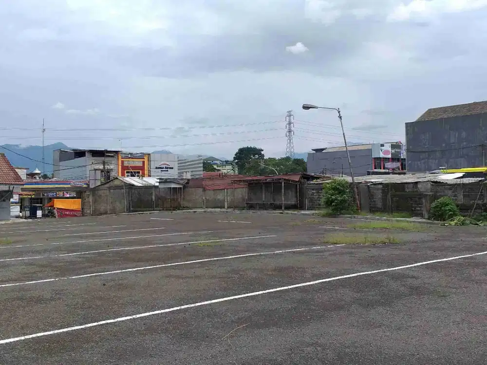 Disewakan Tanah Super Strategis Pinggir Jalan dekat Perempatan Ciawi dan Bocimi di Jalan Raya Wangun - Ciawi, Bogor
