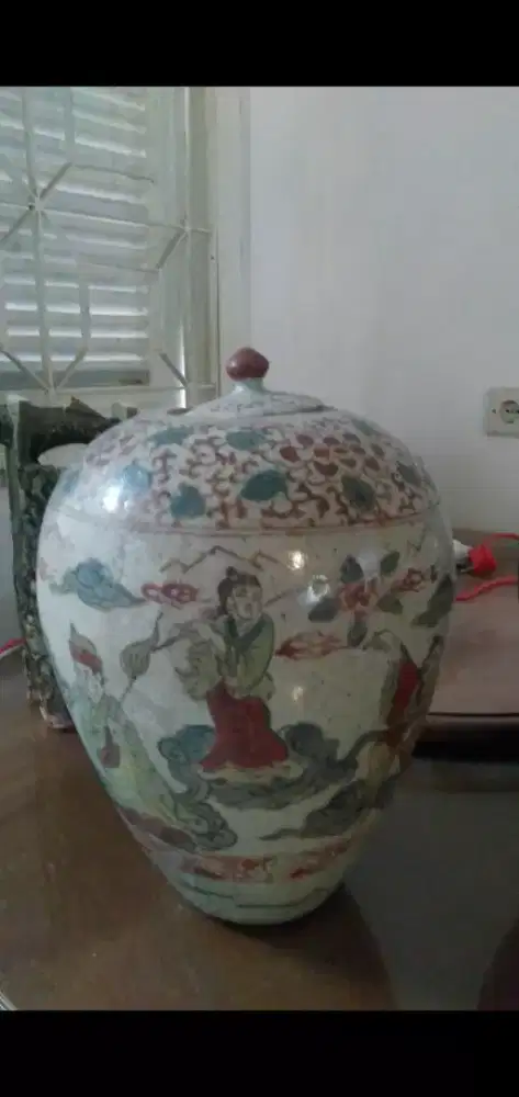 Di jual Guci untuk kesenangan dan koleksi
