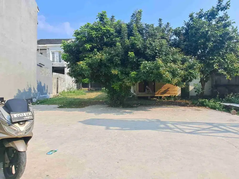 Dijual murah Tanah bagus di Sukahati Cibinong. sudah pager tembok keliling.di hook.