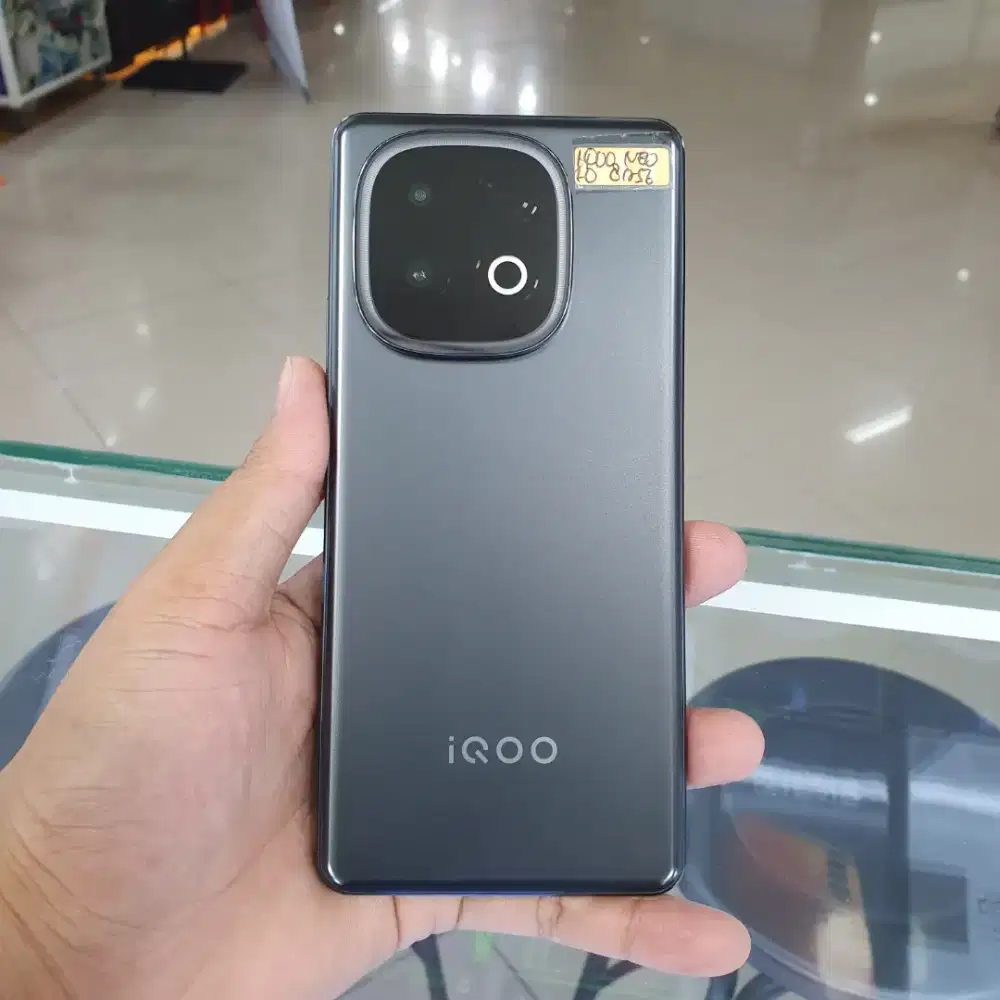 IQOO Neo 10 5G 8/256 Second Mulus Fullset Original