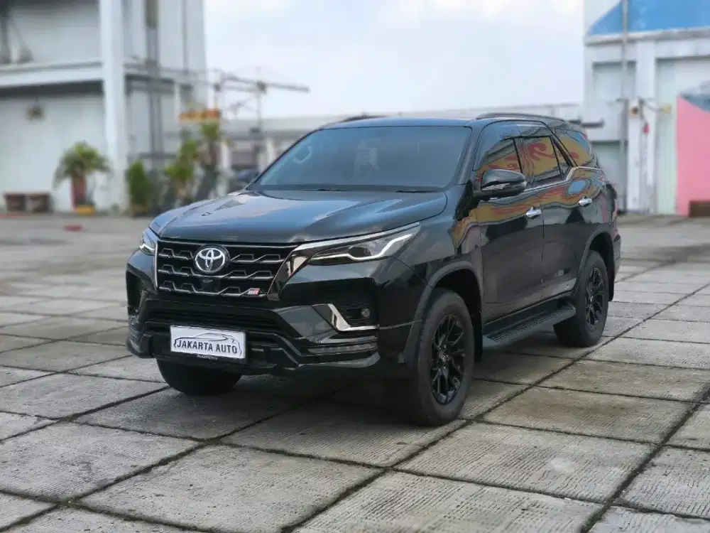 [KM 10RB] FORTUNER GR SPORT 2.8 AT 2022 HITAM BERGARANSI KM ASLI 2023