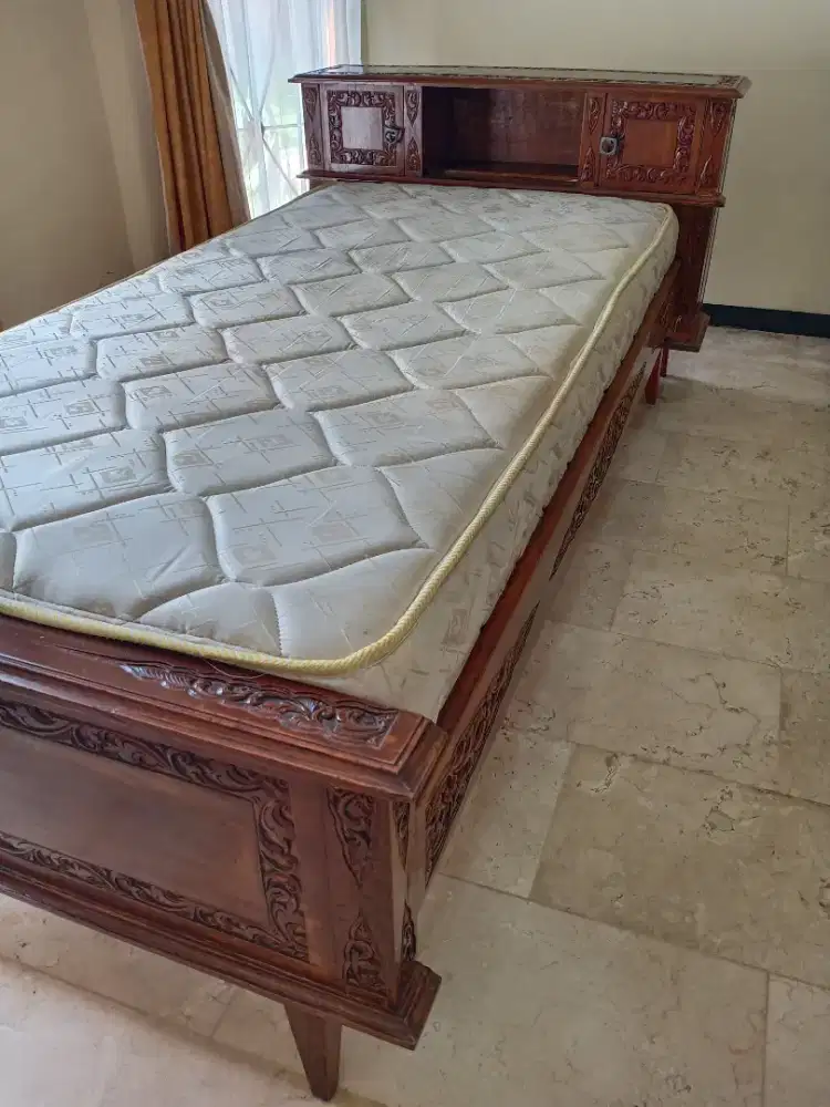 Tempat Tidur Single Bed jati ukiran