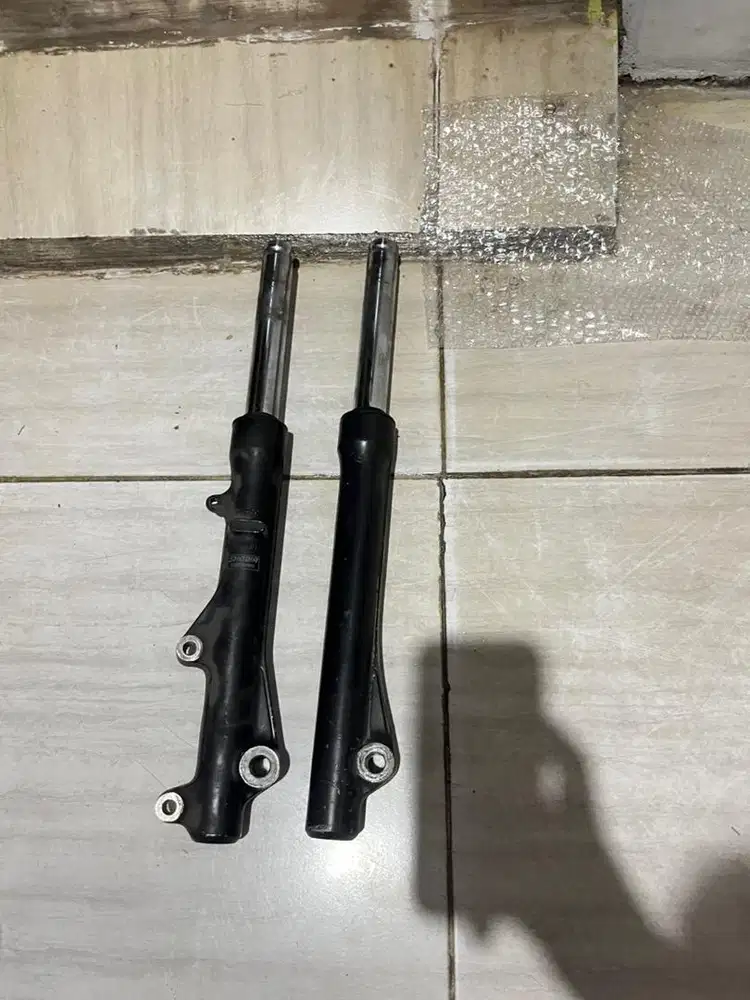 Shock depan vario 125/150