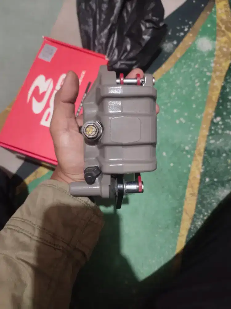 Kaliper depan RCB satria fu ( NEGO )