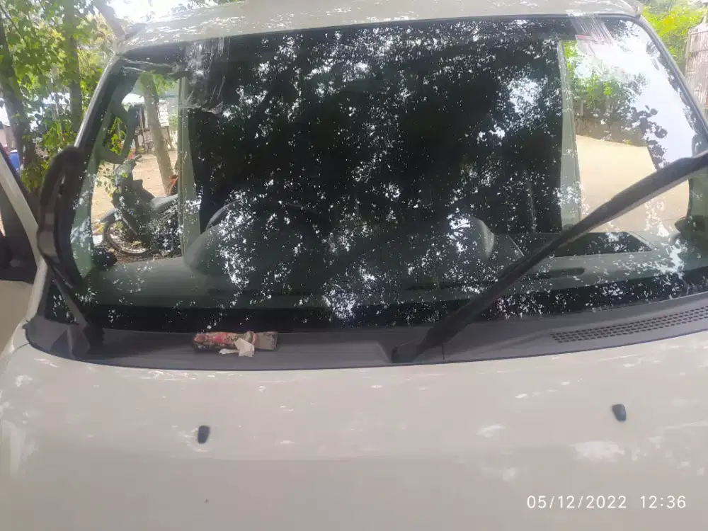 Jual dan pasang kaca mobil