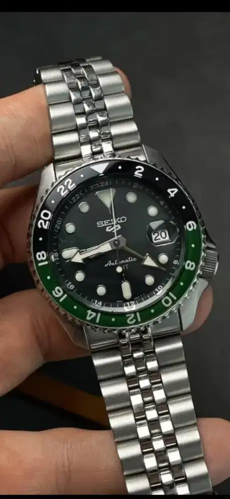 SEIKO 5 GMT AutoMatic