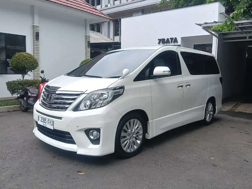 Toyota Alphard 2014 Bensin