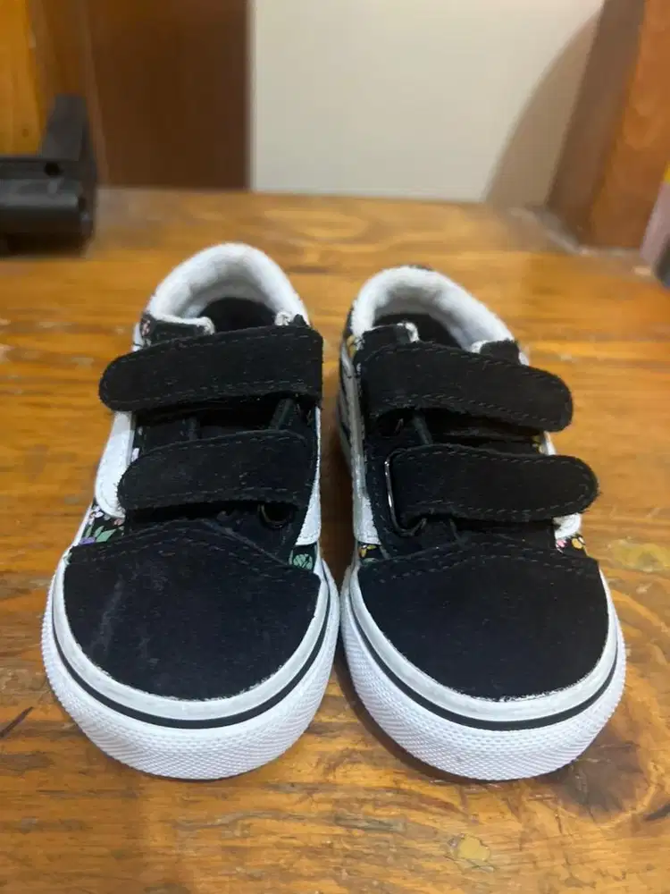 Sepatu vans anak perempuan bekas original