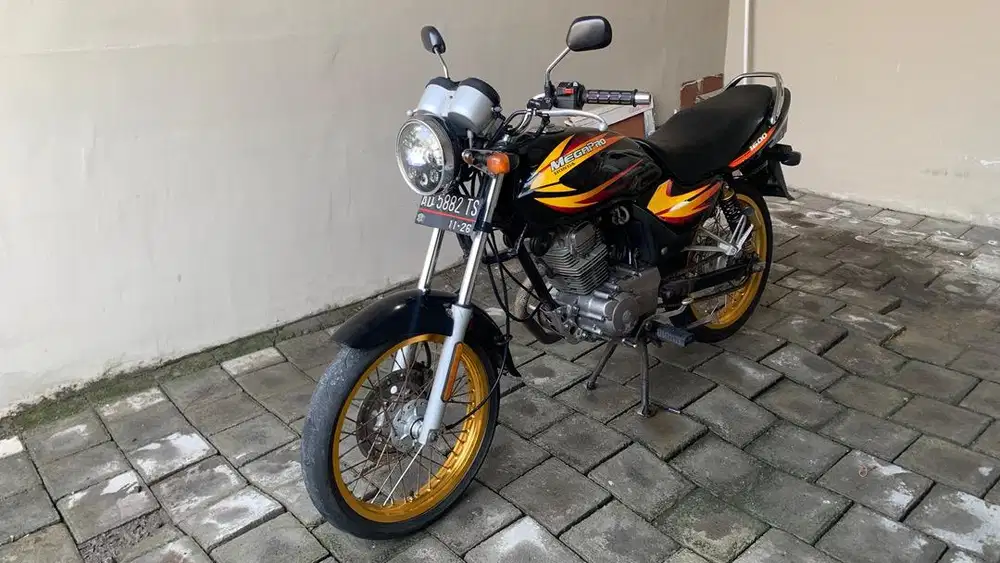 Megapro Hiu 2001 (Engkel)