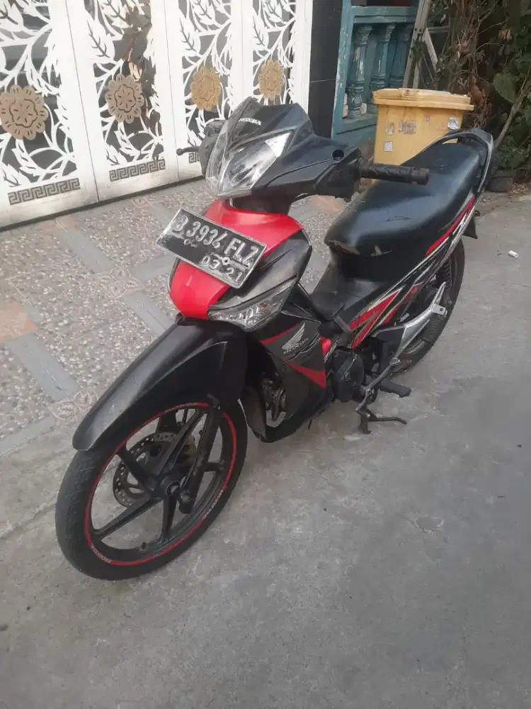 Honda Supra X 125 CW DD 2013 ss lengkap mesin bagus,Bekasi kabupaten