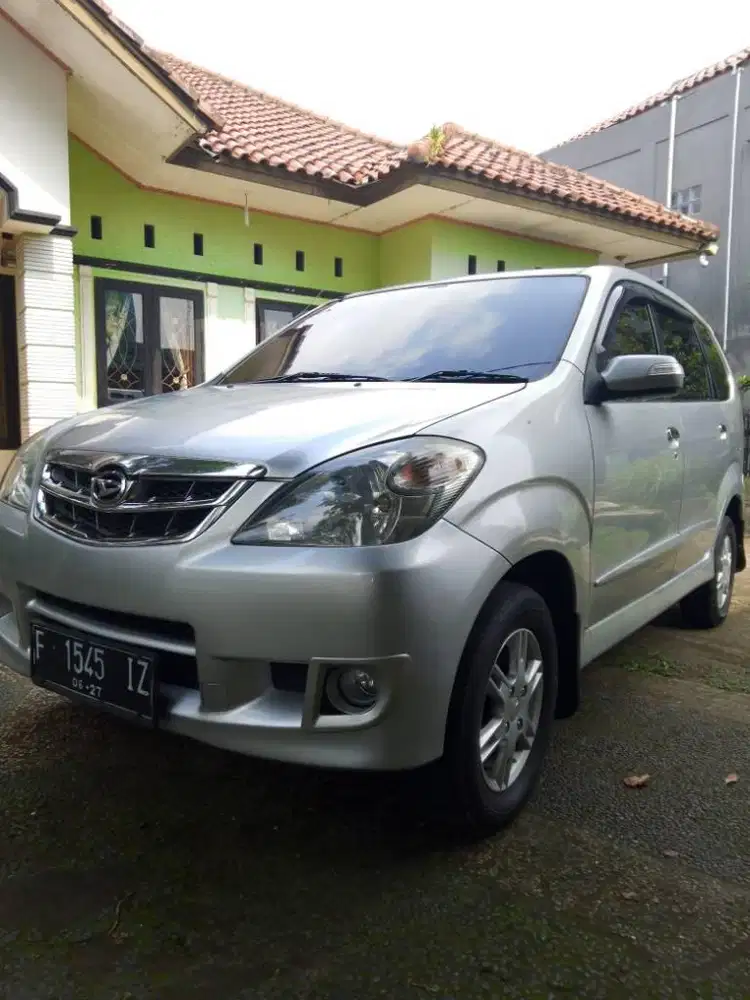 Xenia Avanza 2010 DP 10 jt