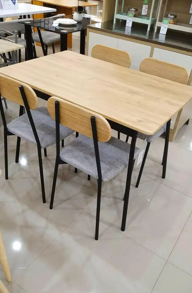 Spesial Price HANYA DI MINGGU INI meja makan minimalis
