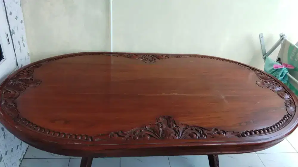 Meja kayu jati klasik