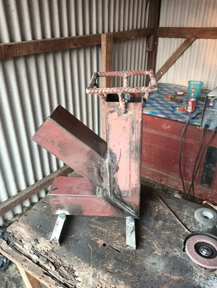 Kompor tungku kayu besi hollow