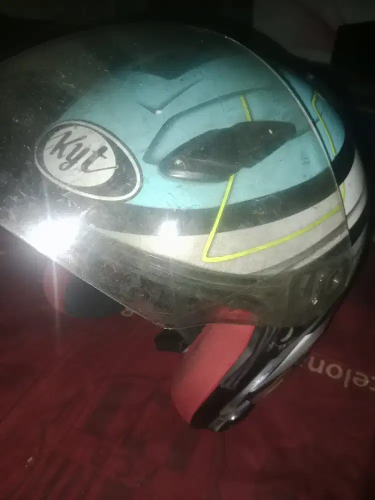 Helm Kyt,Lok Tebet