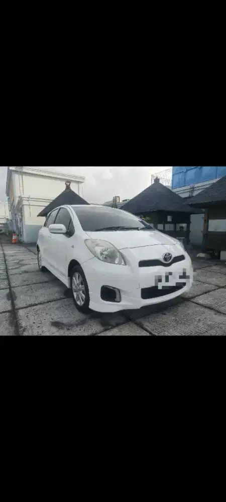 Yaris E At 2013 - TDP 15 000 000 Angs 3 498 600 & 3 534 500 x 59 - Tlo