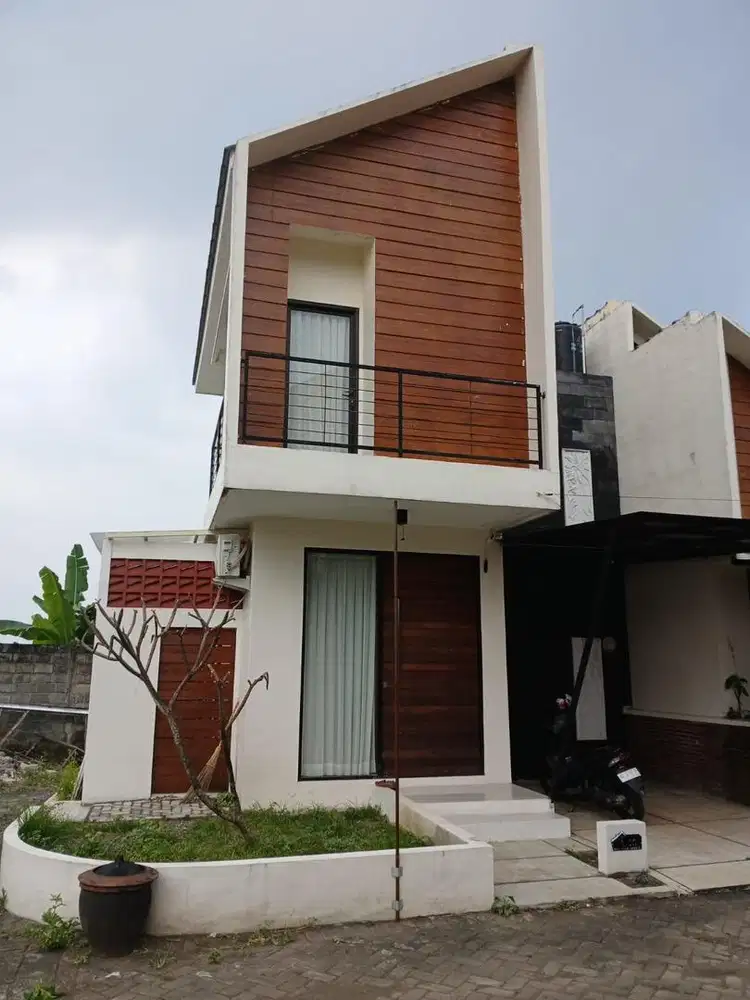 DISEWAKAN RUMAH  tanpa perantara Flav hills residence