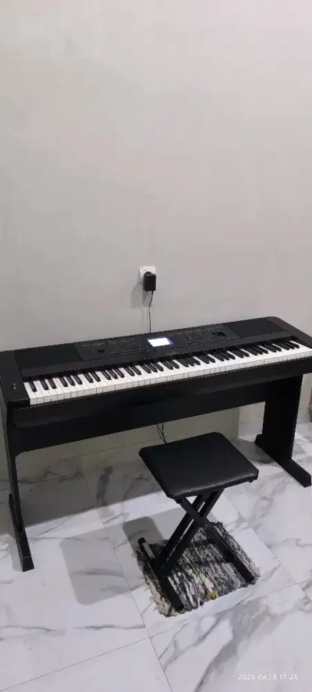 Piano Yamaha DGX-660