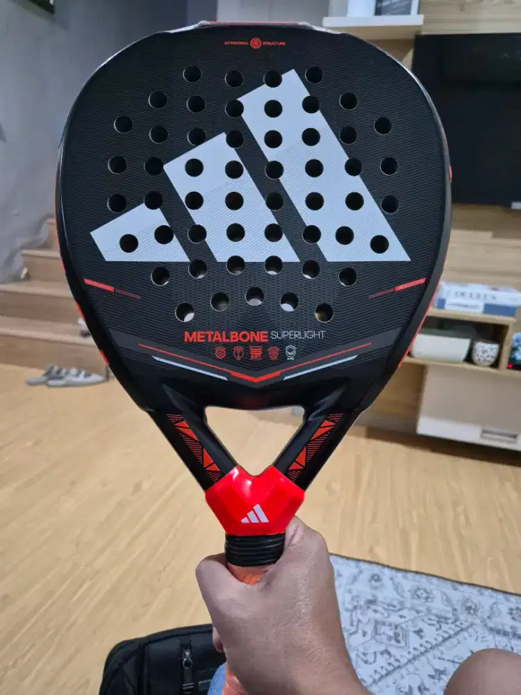 Raket padel adidas metalbone superlight 2026