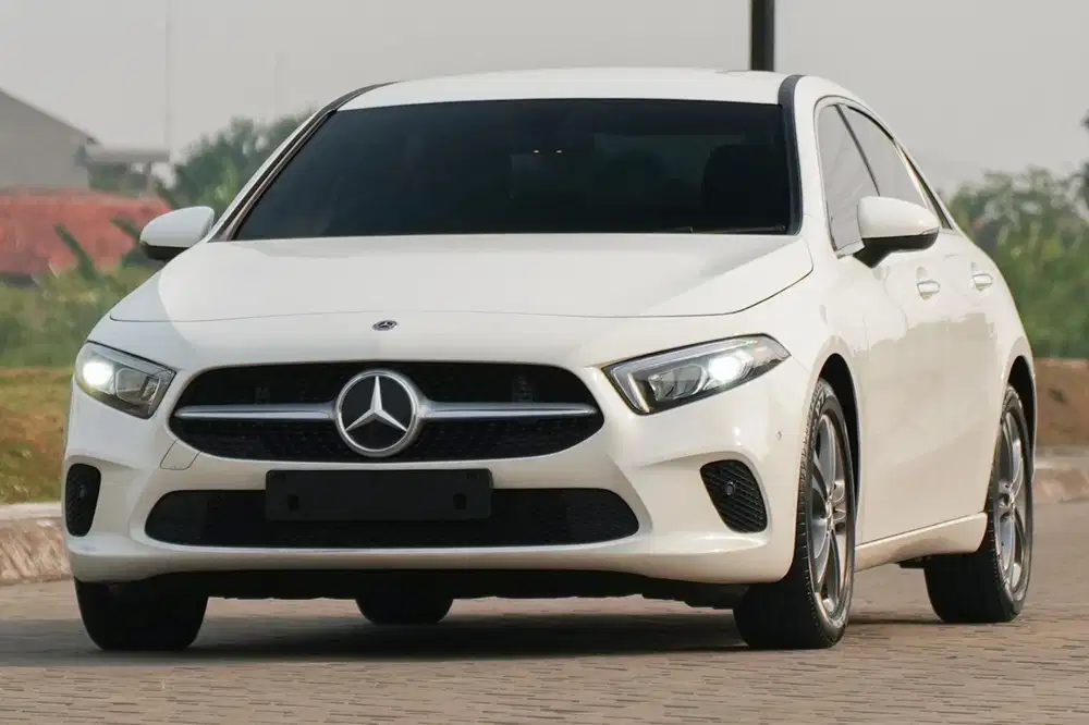 Lowet Odo! 8K Mercedes Benz A200 Progressive Line Sedan 2021 cla200