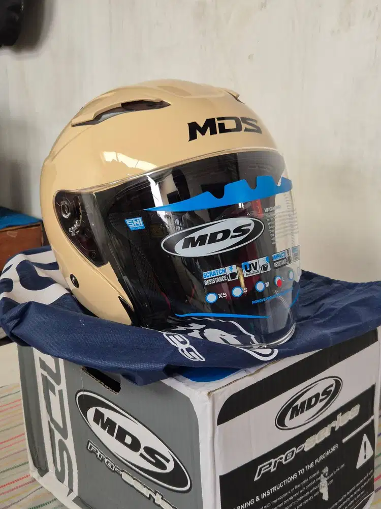 Helm MDS Voltus L Cream Baru
