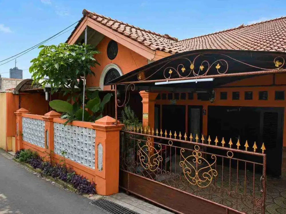 DIJUAL – Rumah Full Furnished Bebas Banjir di Ciracas Jakarta