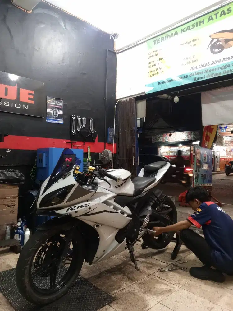 Jual aja MTR Yamaha r 15v2