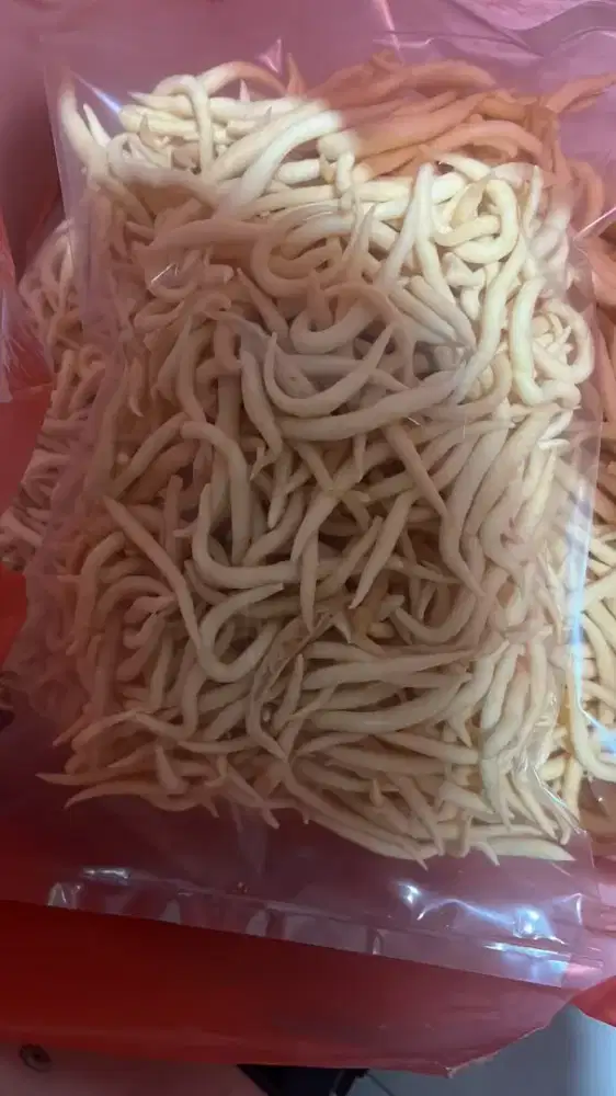 Tukang pelintir curut keju