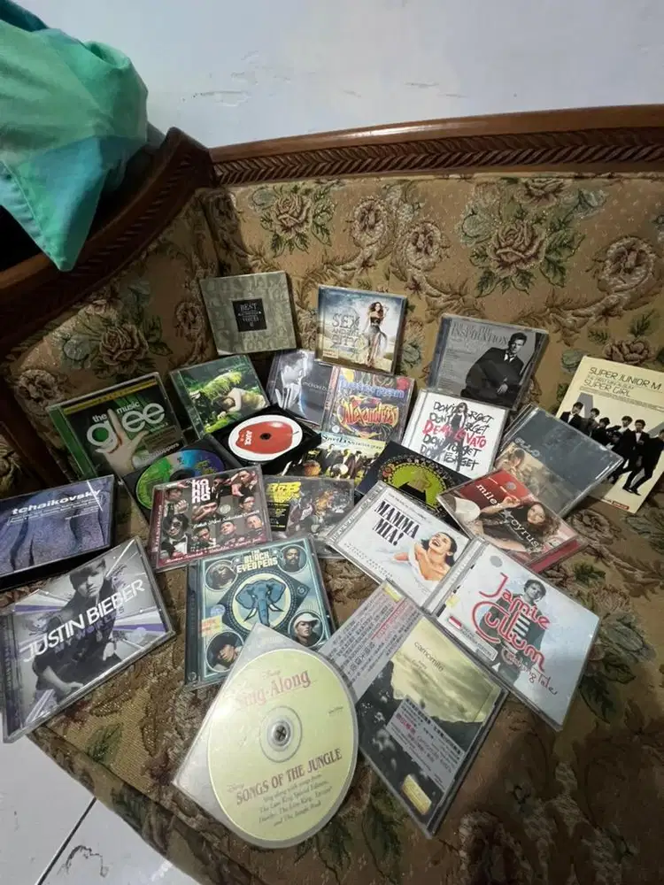 JUAL KOLEKSI CD MUSIK ORIGINAL