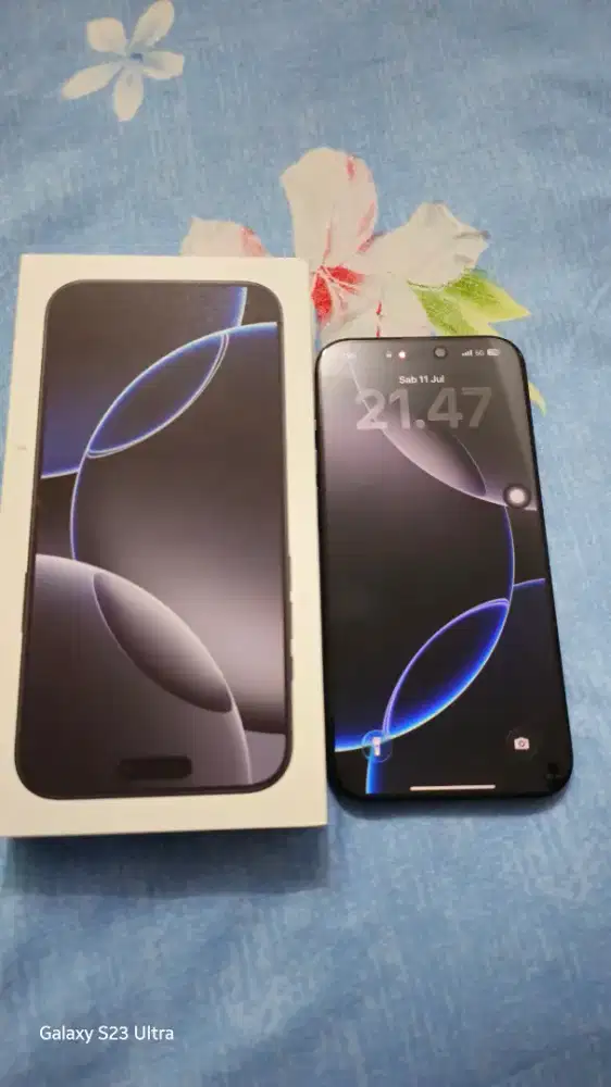 Jual hape iphone 16 pro max 256 warna hitam fulset mulus kayak baru