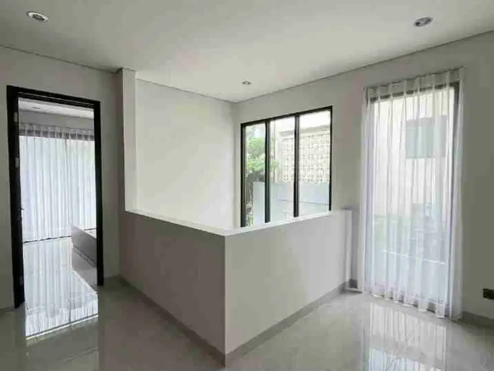 Rumah cantik di kawasan elit jagakarsa Jakarta Selatan